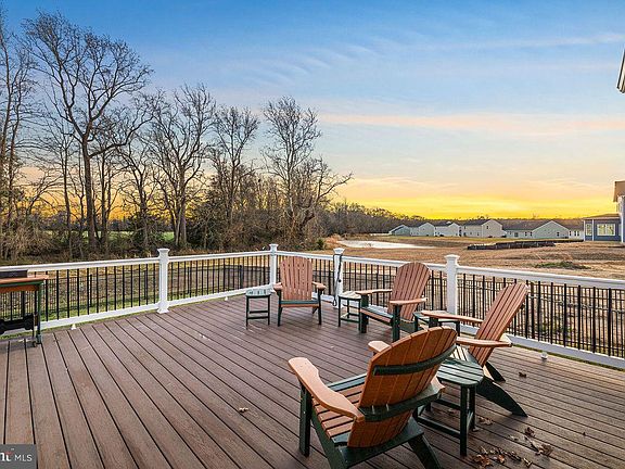 2nd image of 183 Galena Rd