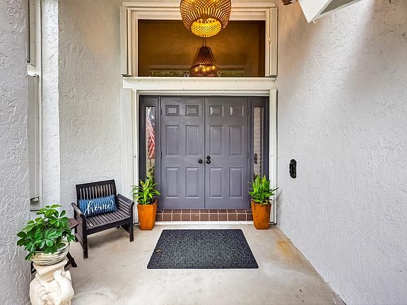 4th image of 1210 Fairfax Court