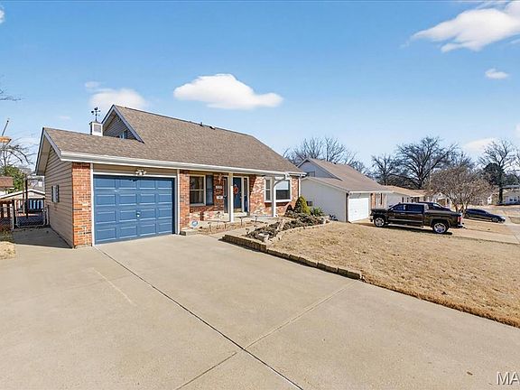 2nd image of 1355 Seminole Ln
