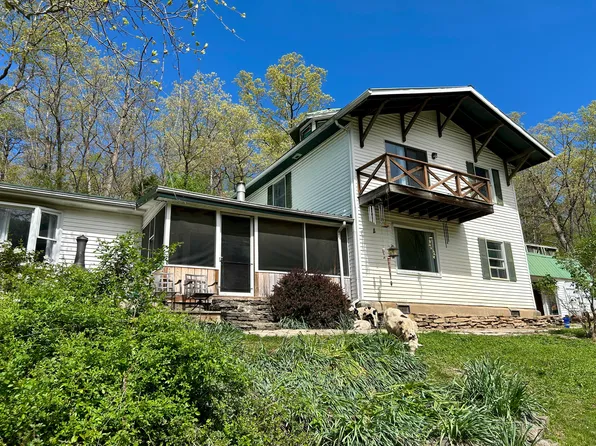 965 Twin Creek Rd, Irvine, KY 40336