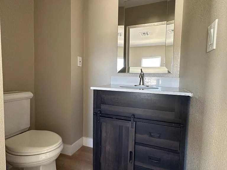 3343 Wallace St — Photo 13