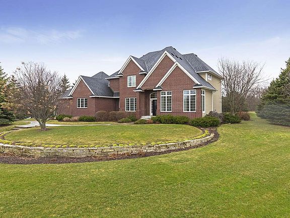 4th image of 3654 Dunhill Ln