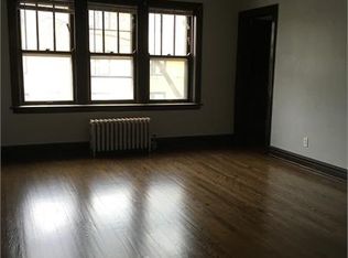 335 Circle Ave APT 2, Forest Park, IL 60130