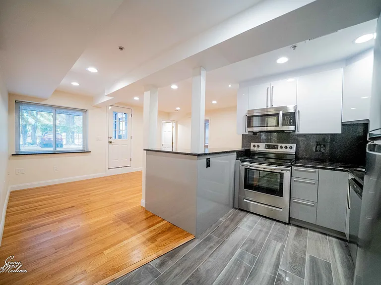 1801 Beacon St #2 — Photo 31