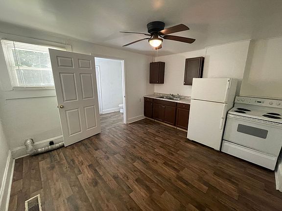 2nd image of 206 E Georgia Ave