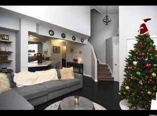 182 Freedom Ln, Ogden, UT 84401