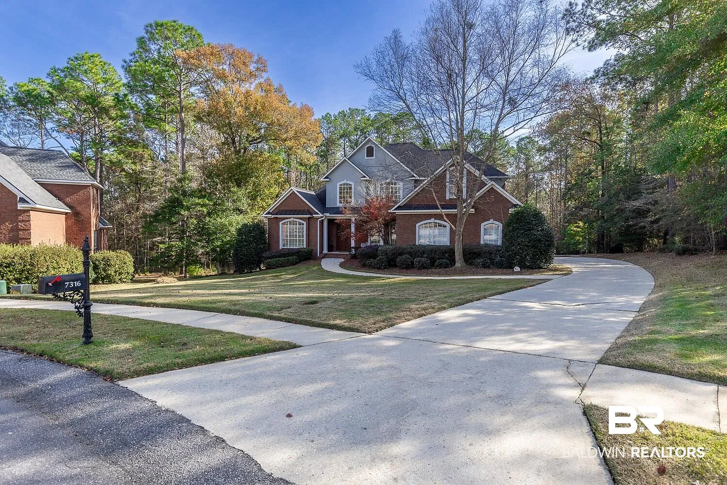 4 bed, 3.5 bath, 3493 sqft, $3,950 — Photo 2