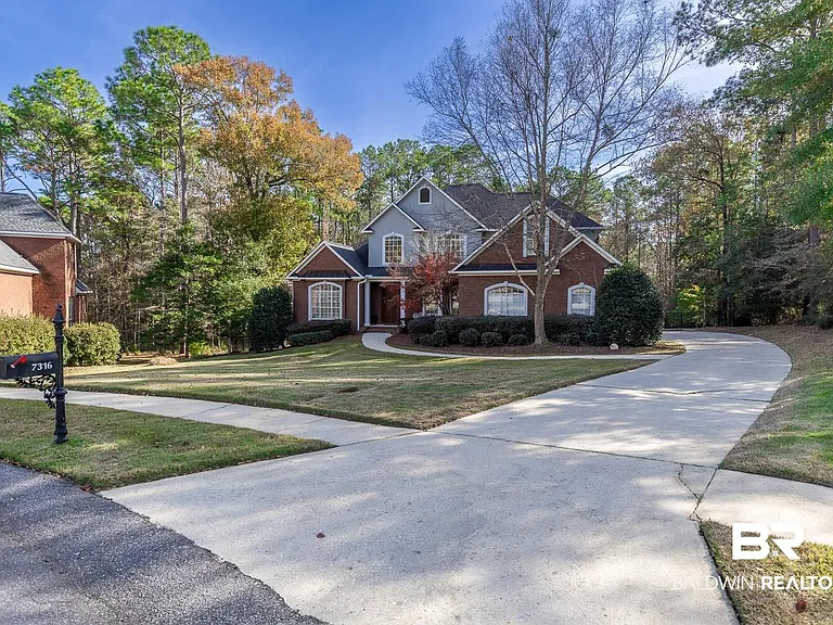 7316 Northbrook Cir — Photo 2