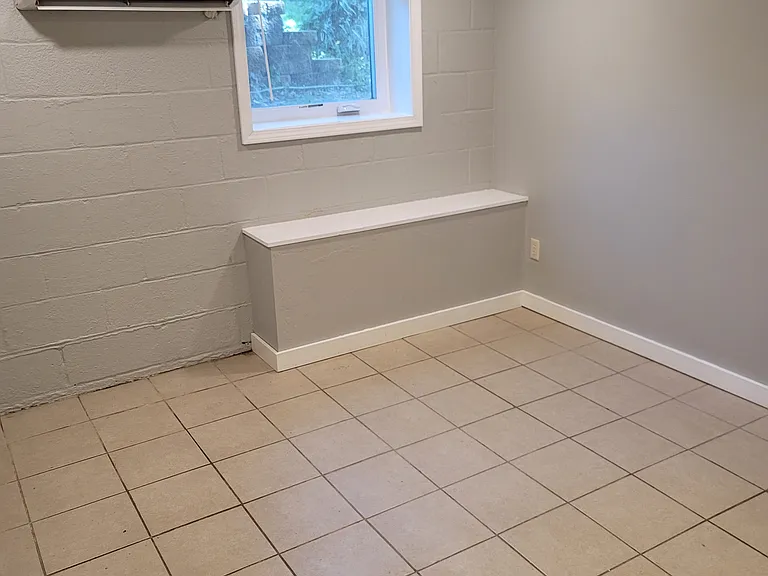 329 S Hocker Ave #R — Photo 12
