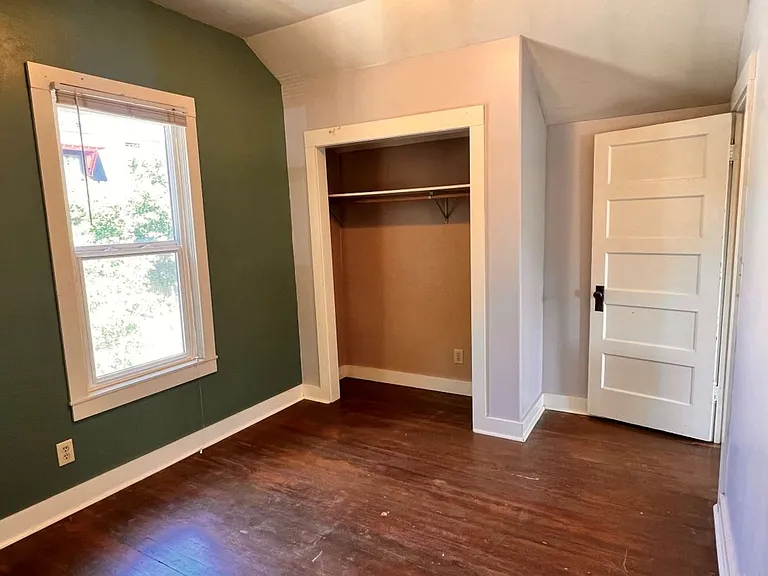 1004 W Pine St — Photo 13