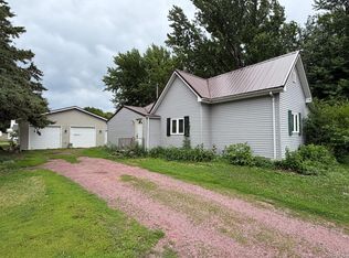 427 Cedar Ave, Westbrook, MN 56183