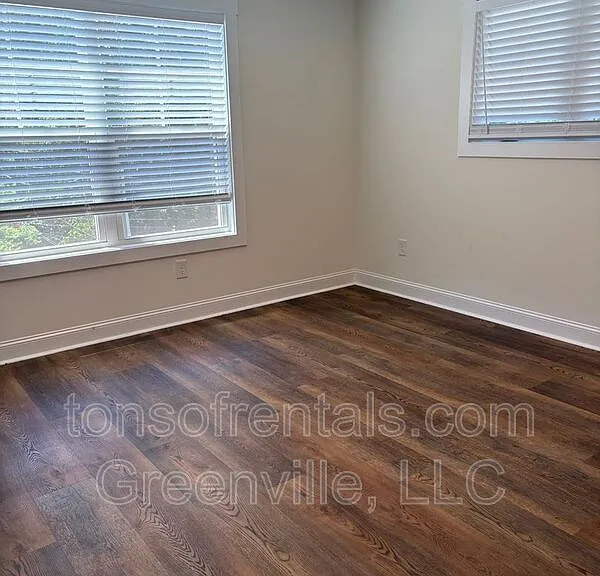 106 Hilton St #A — Photo 7