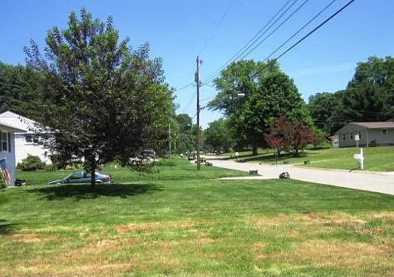 5th image of 1658 Woodcrest Dr