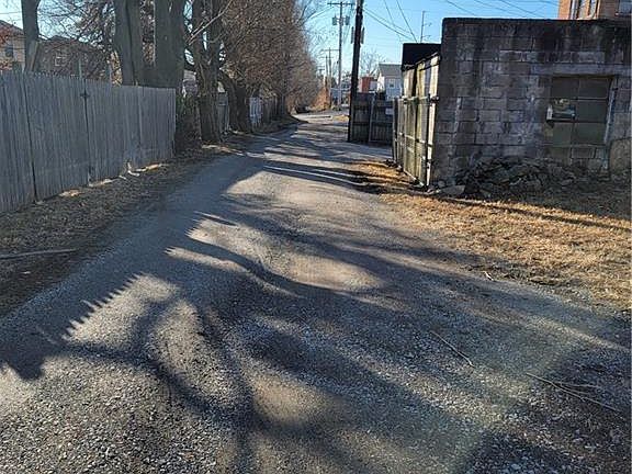 3rd image of 5931 Troost Ave