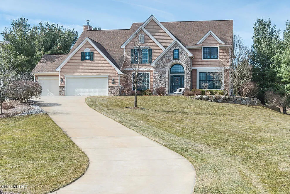 8247 Brandon Cir photo 1