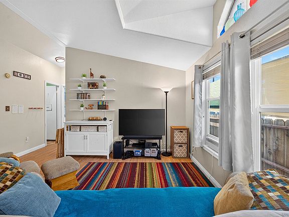 3rd image of 1638 Calavo Rd Space 35