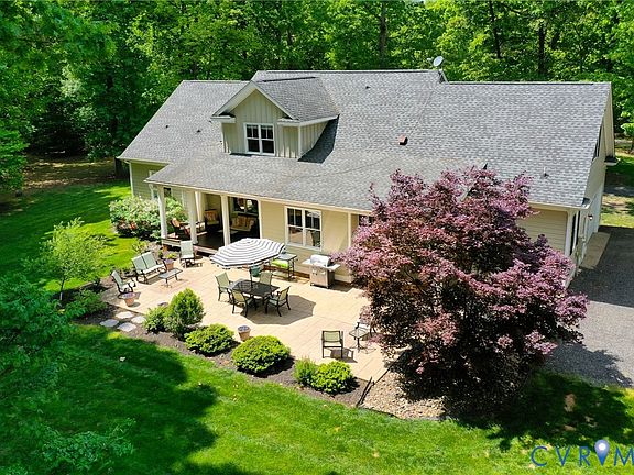 2nd image of 3095 Three Bridge Rd