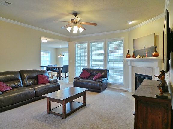 2nd image of 103 Karten Ln