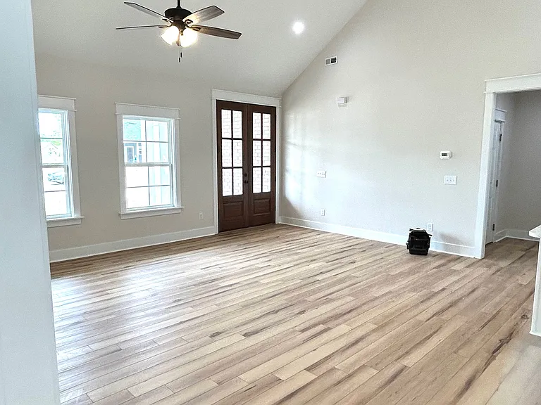 827 Sharpe Dr — Photo 23