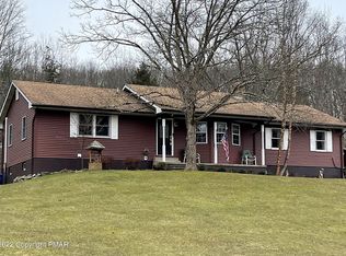 24 Huckleberry Dr, East Stroudsburg, PA 18302