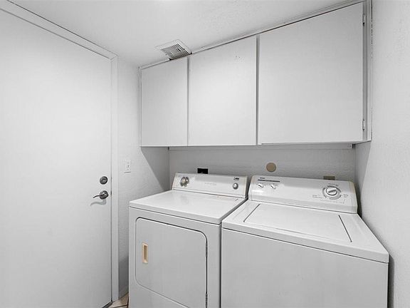 5th image of 630 E Jensen St #179