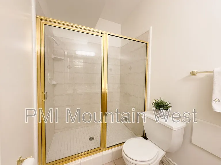 49 N Fairway Dr — Photo 60