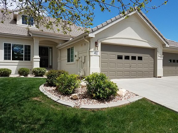 2nd image of 482 Rossum Dr
