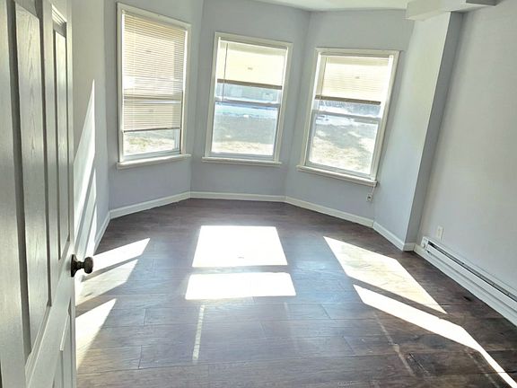 5th image of 521 Brinton St #1