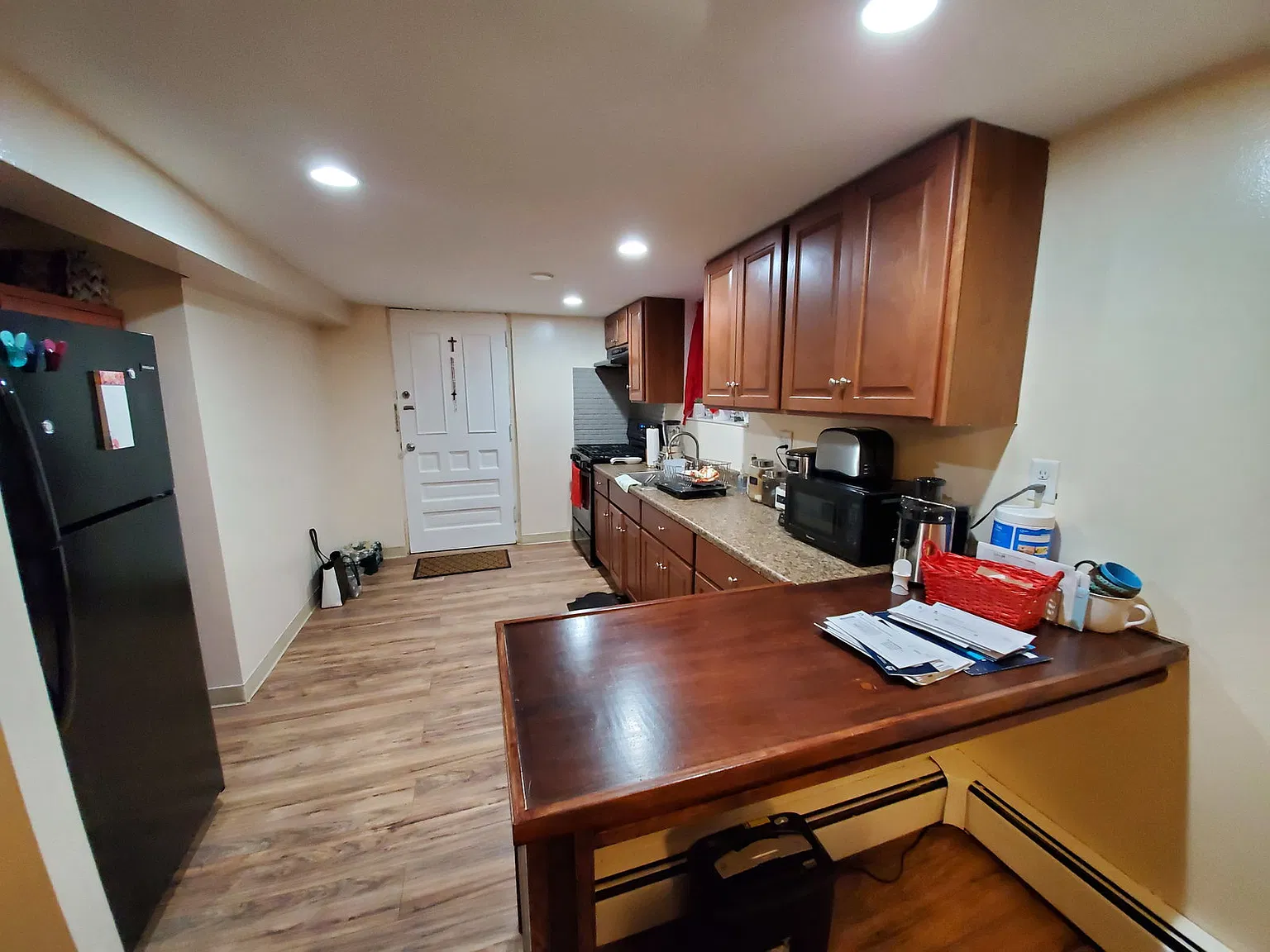 1 bed, 1.0 bath, 650 sqft, $1,850 — Photo 2