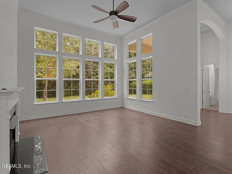 128 Payasada Oaks Trl — Photo 13
