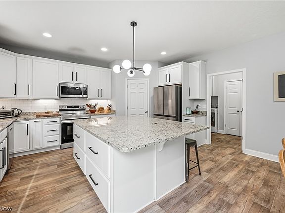 3rd image of 540 Terra Verde Ave
