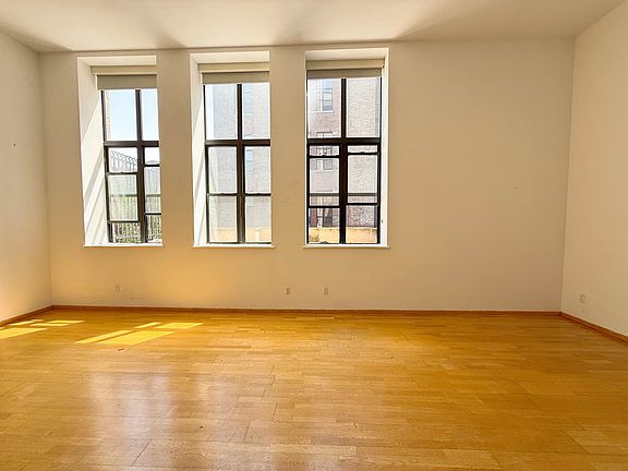 5th image of 371 Madison St APT 221