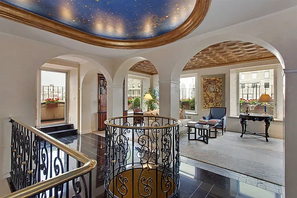 Sold by Corcoran | media 14