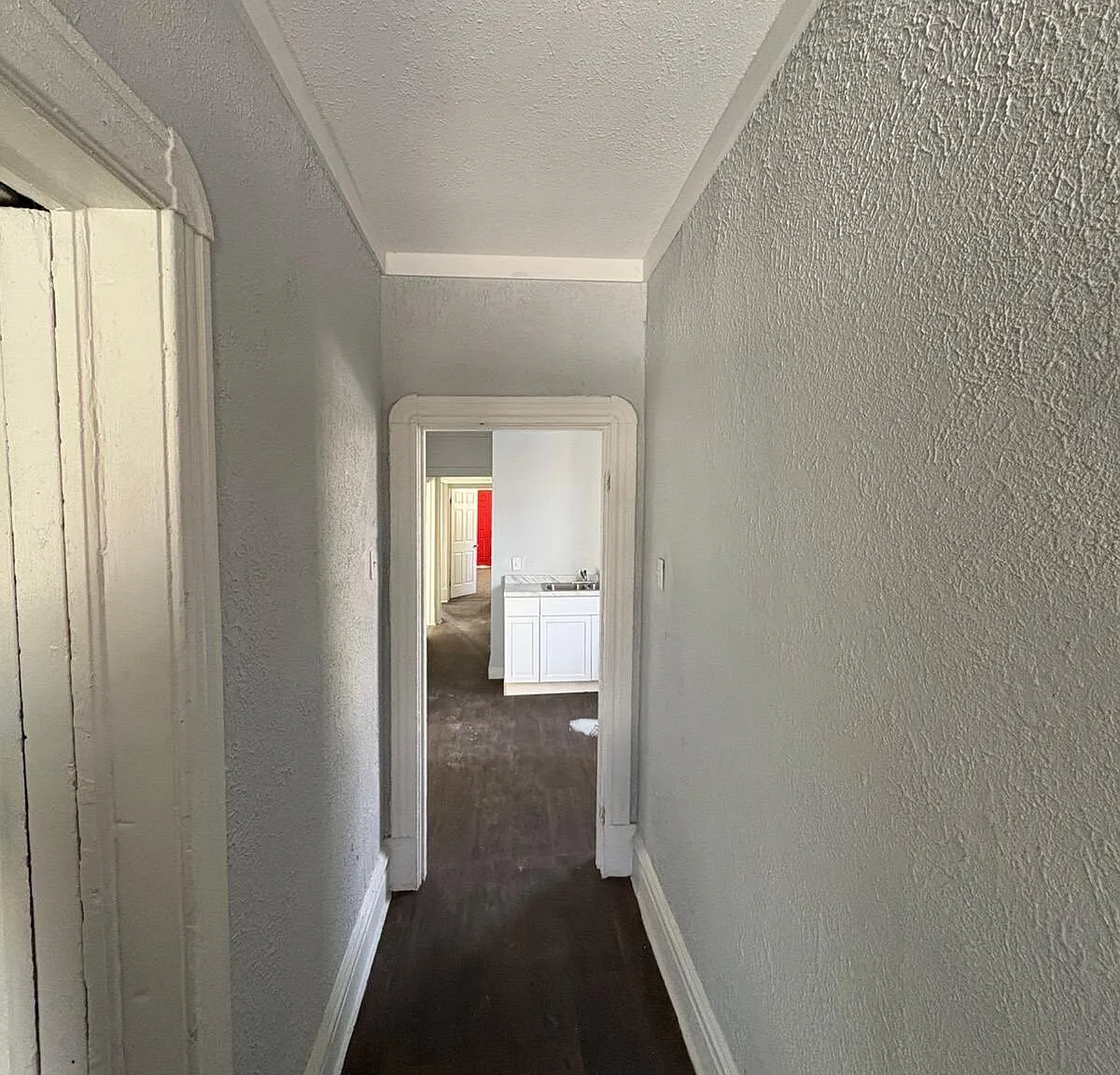 5846 Page Blvd — Photo 3