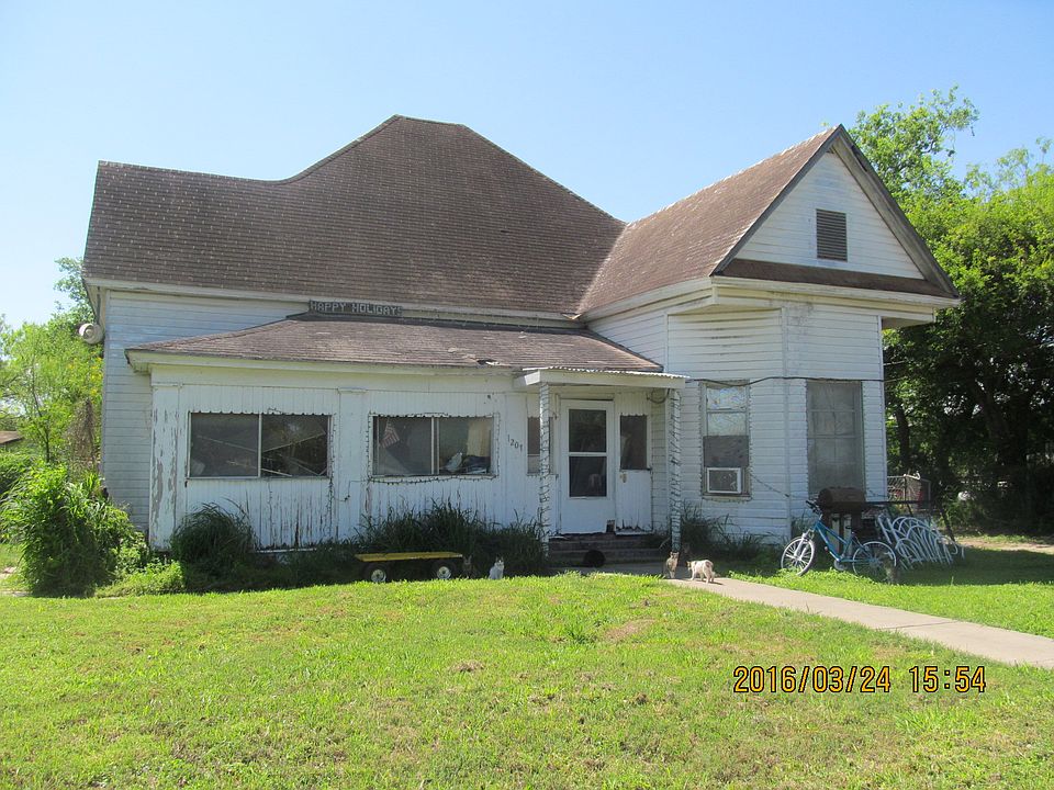 1st image of 1207 N Avenue E