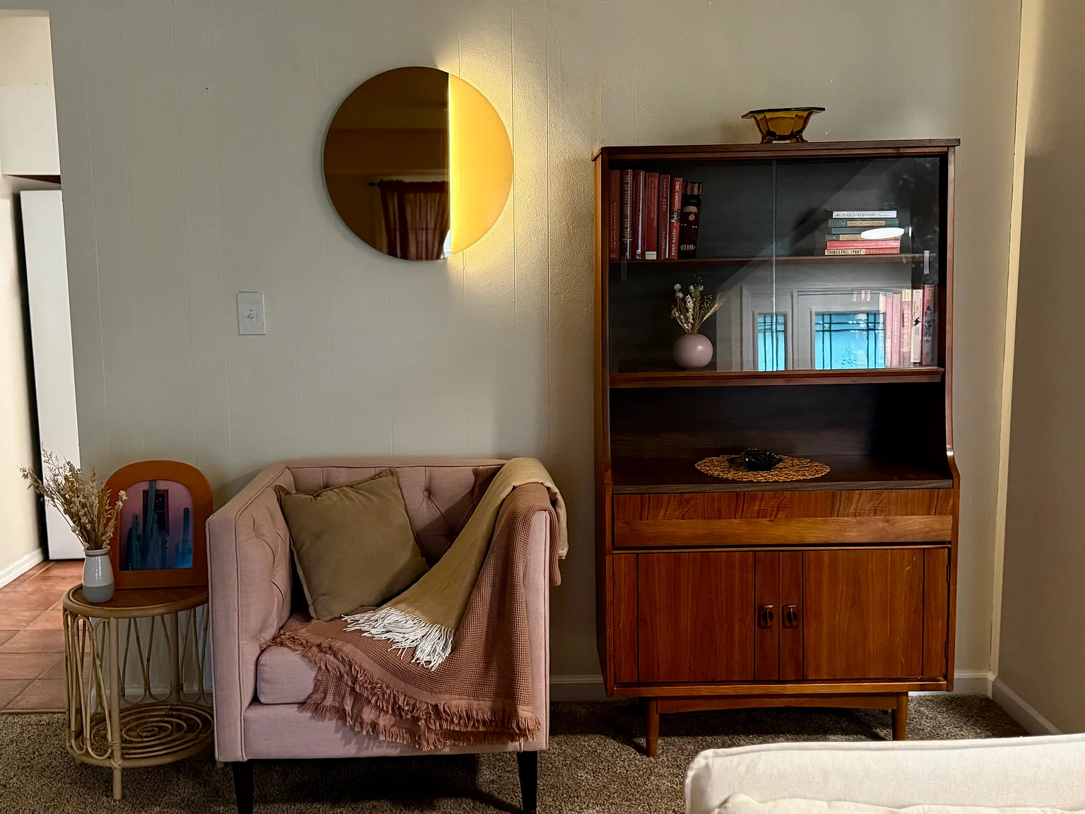 3 bed, 2043 sqft, $3,995 — Photo 3