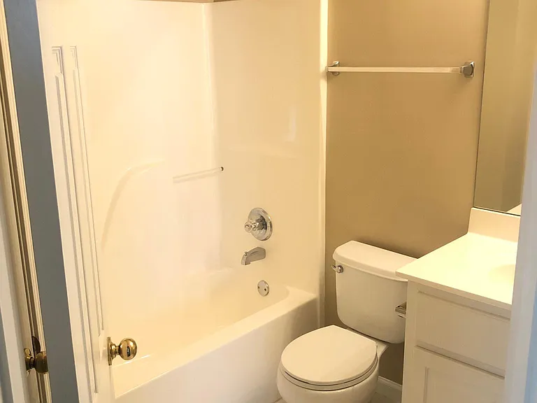 2044 W Aberdeen Dr — Photo 6