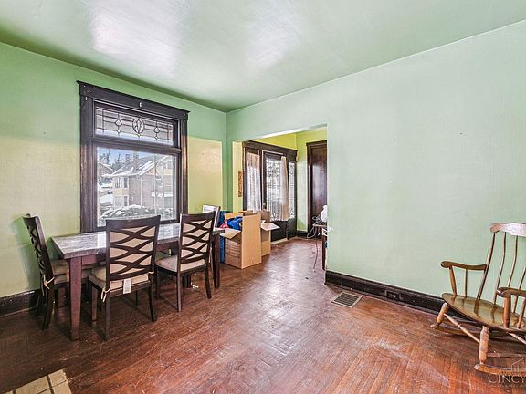 4th image of 3480 Vine St