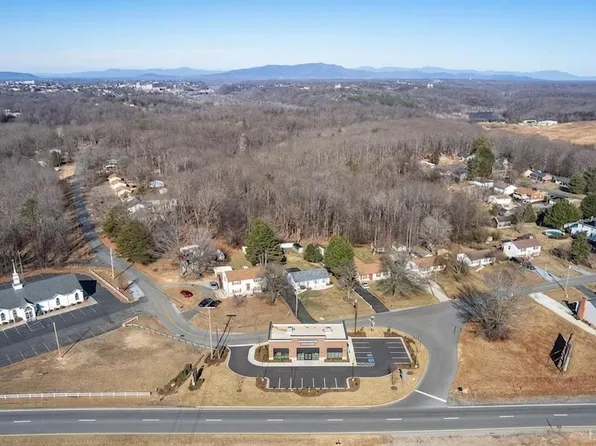 286 Rockwell Rd, Lynchburg, VA 24504