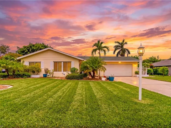 1352 Oaklawn CT, FORT MYERS, FL 33919