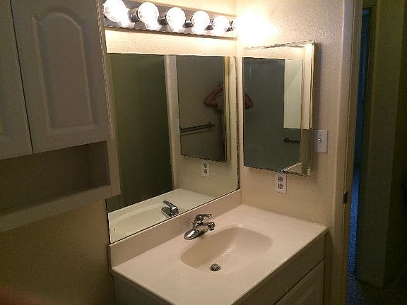 5th image of 98-1288 Hoohiki Pl APT E