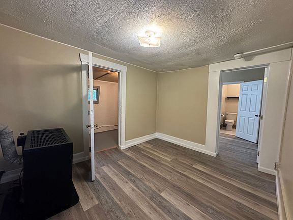 4th image of 420-422 Pennsylvania Ave #420-1/2