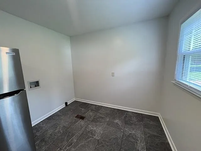 1722 Brent Rd — Photo 4