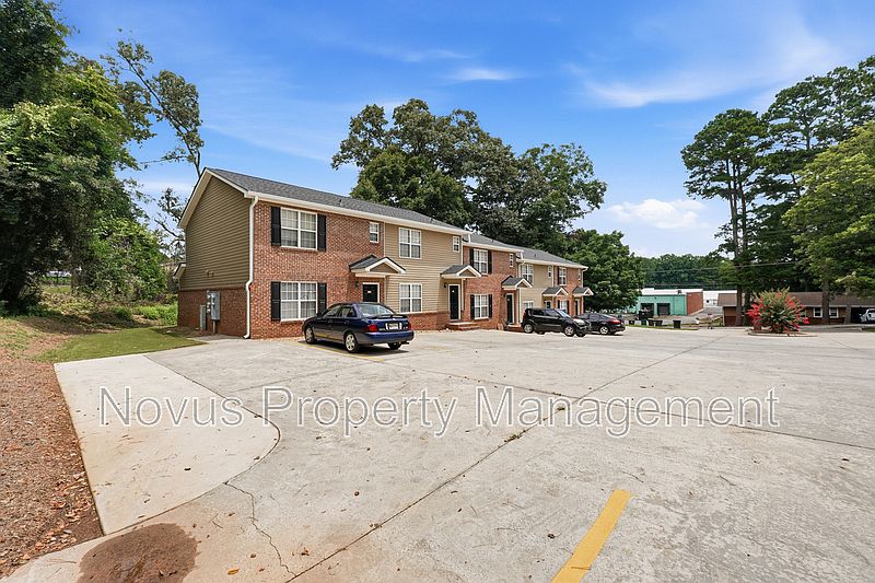 1st image of 521 Lawson St