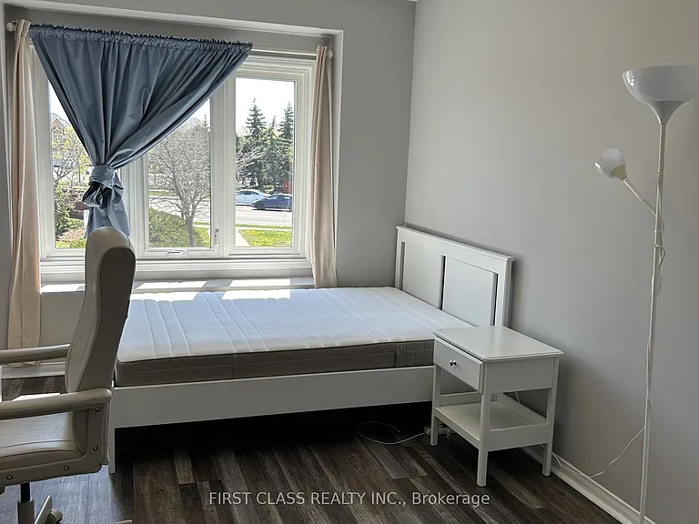 1285 Bristol Rd W #11 — Photo 8