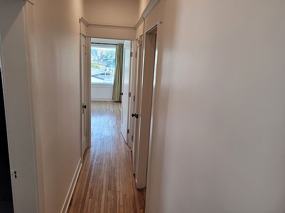 4th image of 836 N Lafayette Park Pl #3