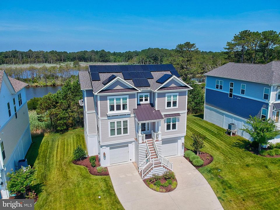 1st image of 38924 Silver Sands Dr N