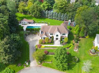 14 Rochelle Ln, Spring Valley, NY 10977