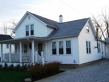 89 S Vernon St photo 1