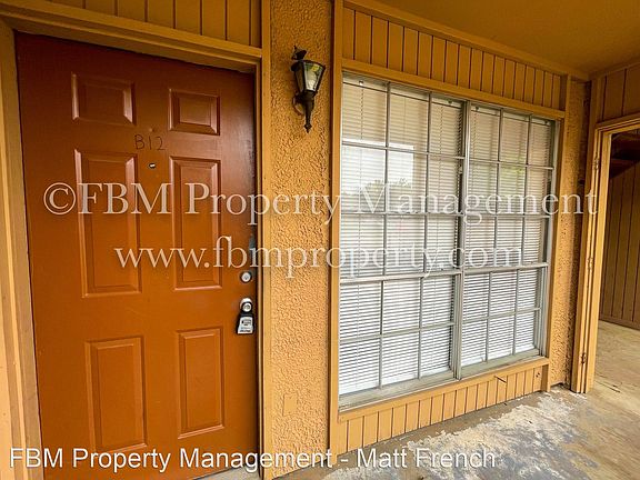 3rd image of 800 N Clay St APT B12